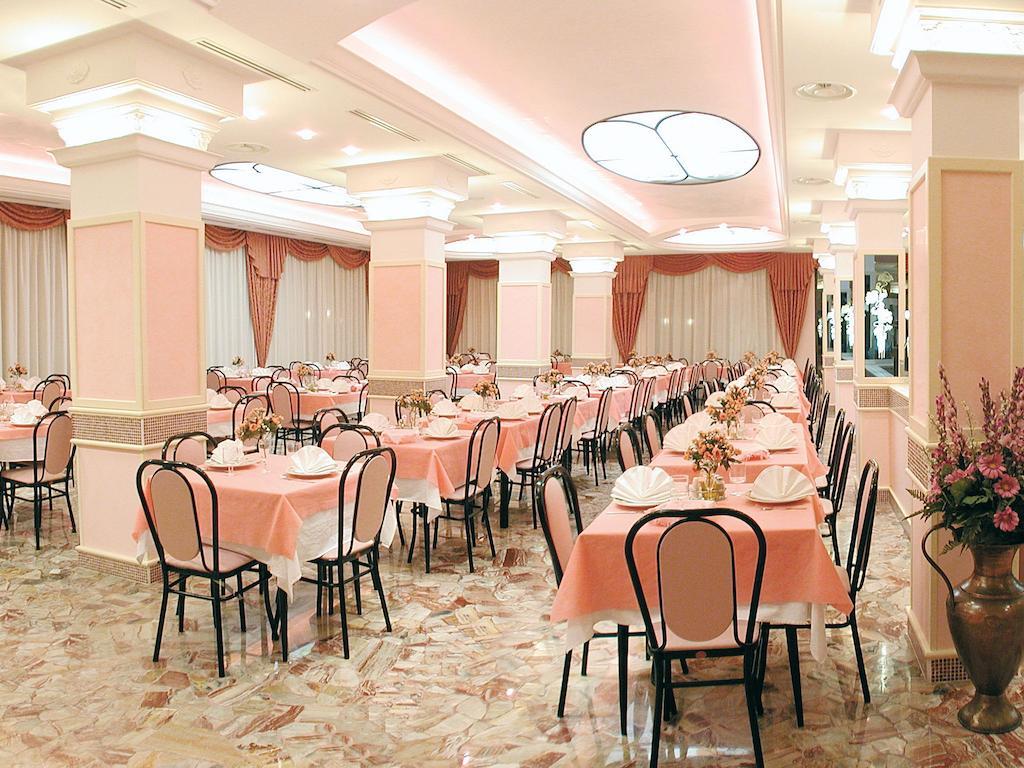 Hotel Pineta Белларія-Іджеа-Марина Екстер'єр фото