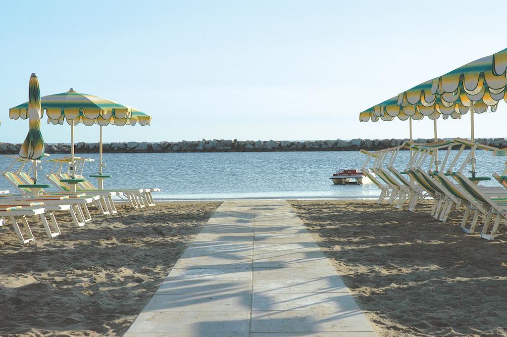 Hotel Pineta Белларія-Іджеа-Марина Номер фото