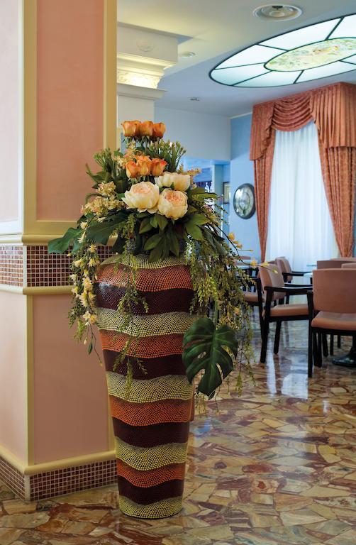 Hotel Pineta Белларія-Іджеа-Марина Екстер'єр фото