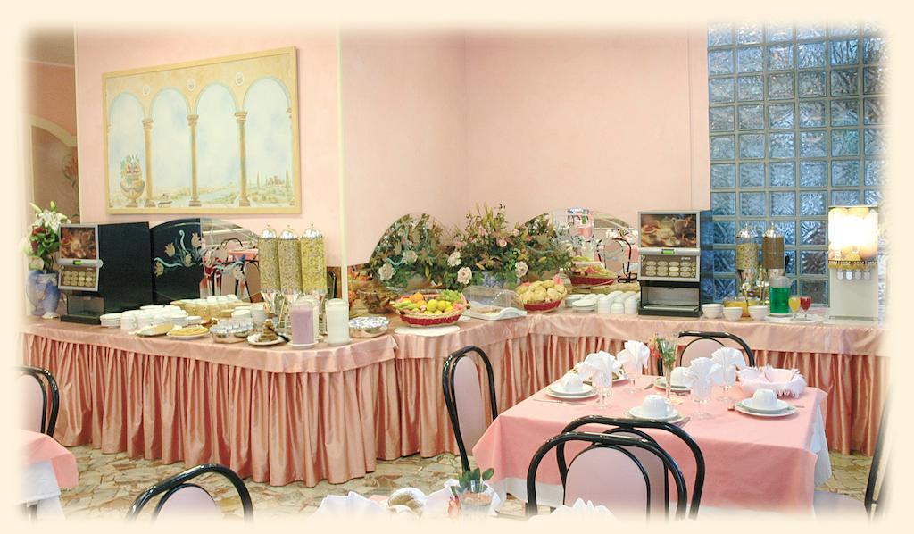 Hotel Pineta Белларія-Іджеа-Марина Екстер'єр фото