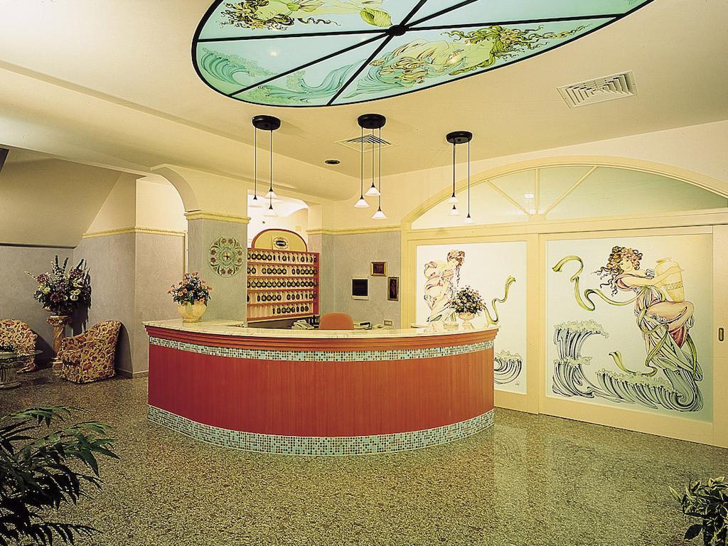 Hotel Pineta Белларія-Іджеа-Марина Екстер'єр фото